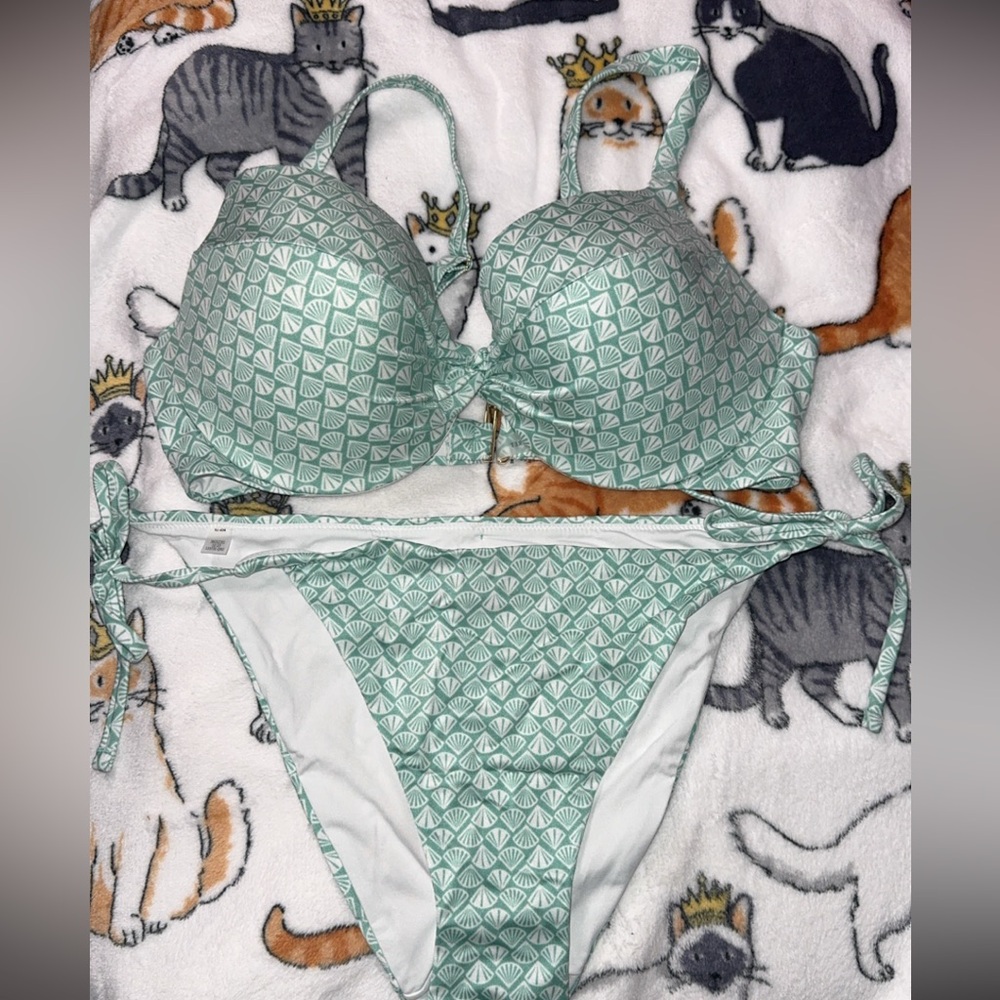New Victoria secret bathing suit